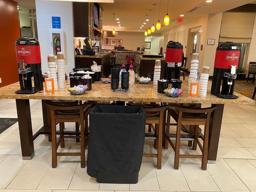 Hilton Garden Inn Lawton-Fort Sill מראה חיצוני תמונה